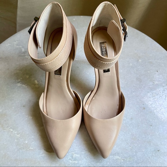 BCBGMAXAZRIA PRINTZ blush vachetta mid heel ankle cuff pumps (size 6M/36) - Picture 6 of 12
